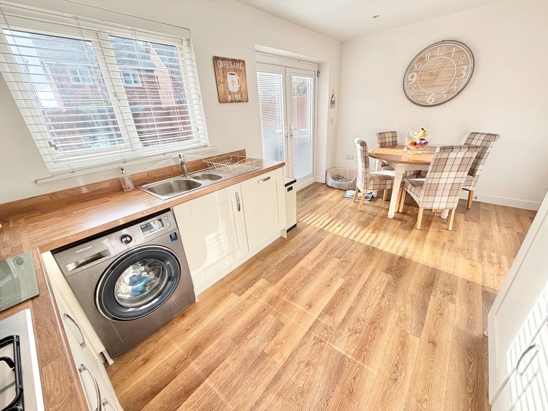 Longbank Court Rossmore